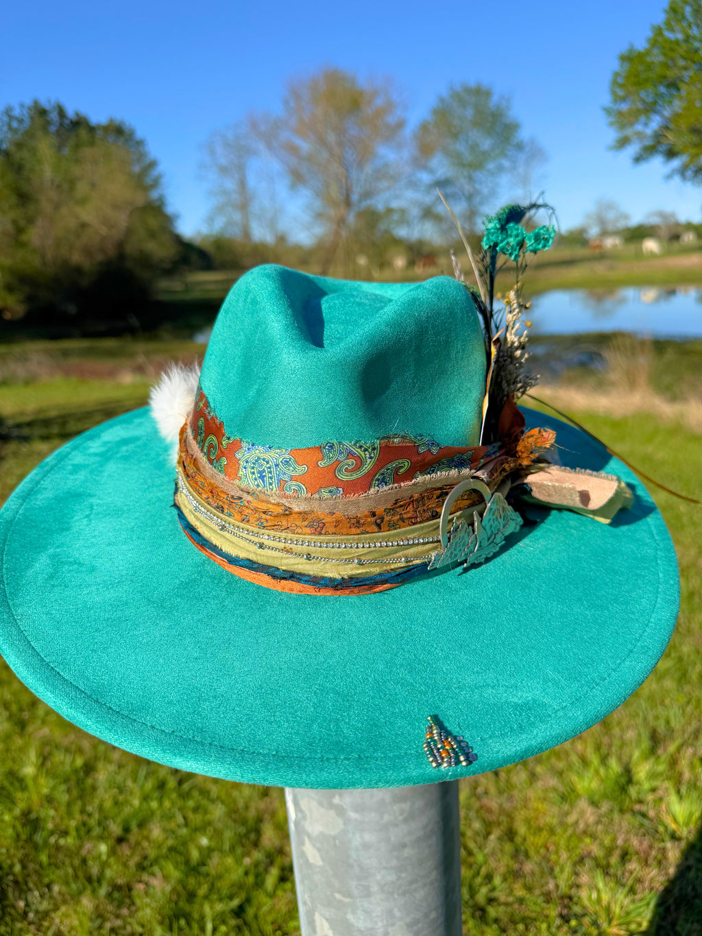 Turquoise Wolf