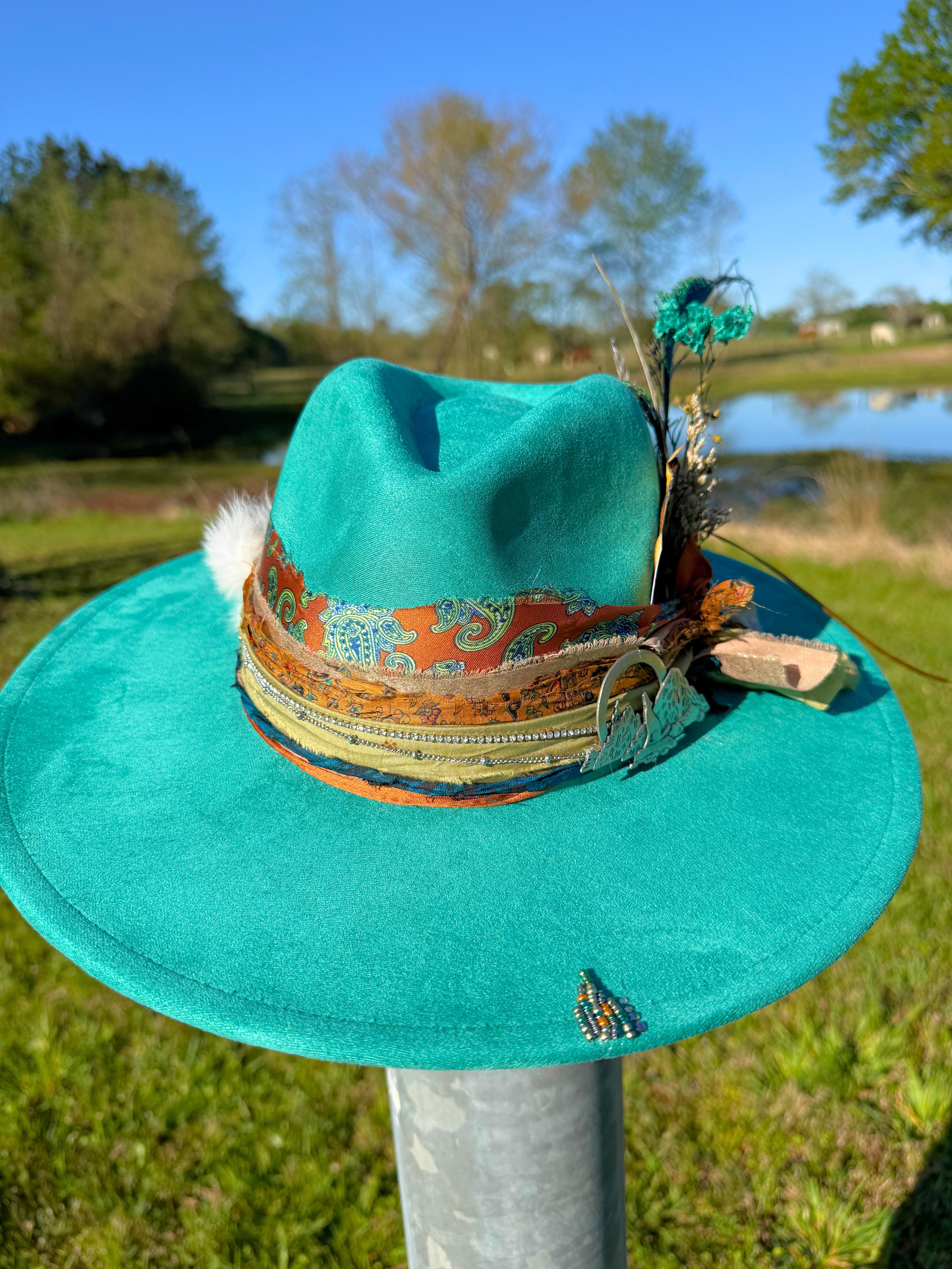 Turquoise Wolf